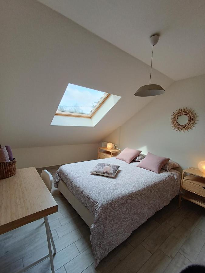 Maison Et Velos A Godinne Dans La Vallee De La Meuse Eksteriør billede